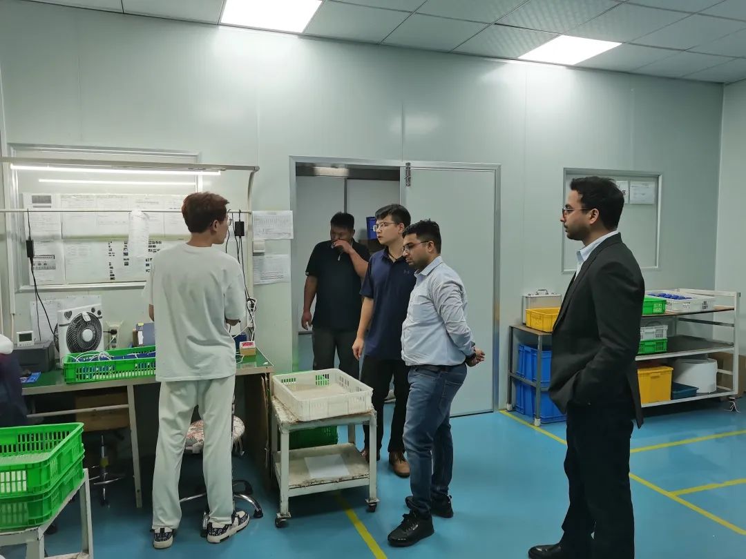 天津天飛海泰閥門印度客戶與哥斯達黎加客戶視察